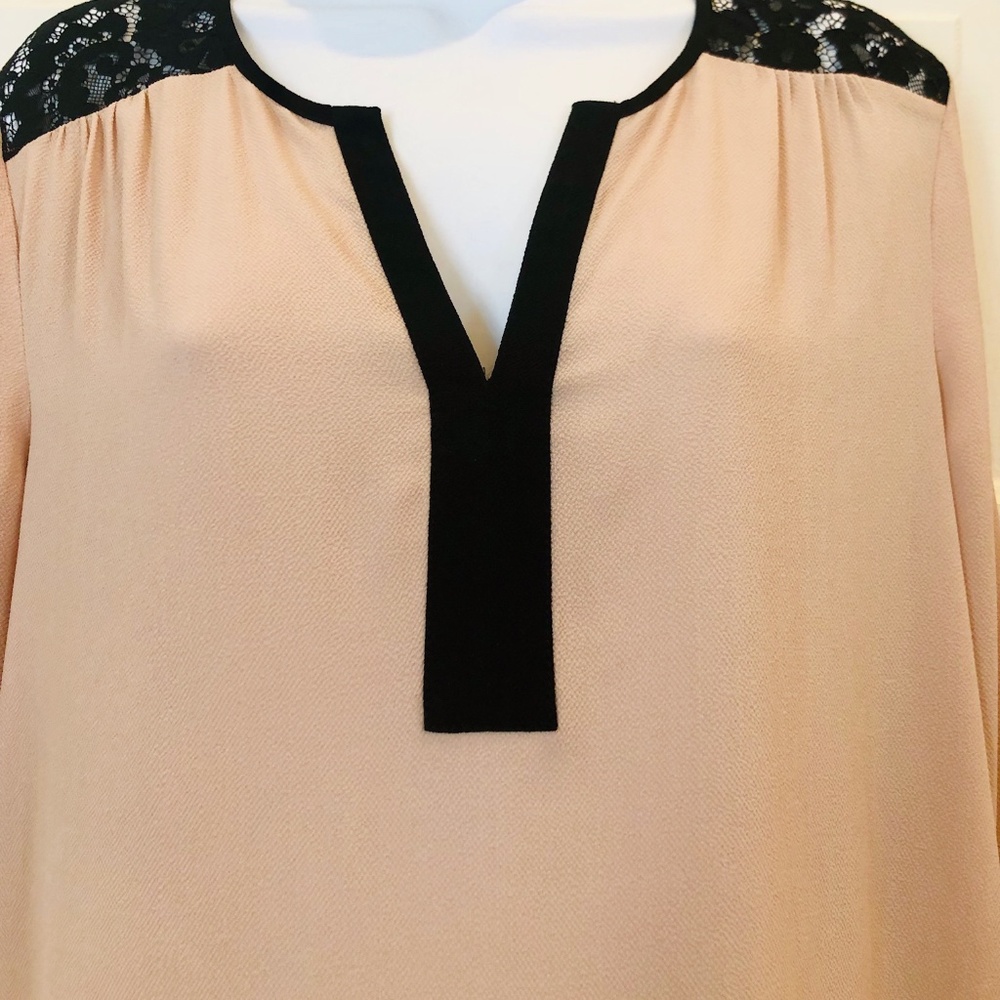 Daniel Rainn Blush Long Sleeved Top W/ Black Lace - Picture 2 of 5